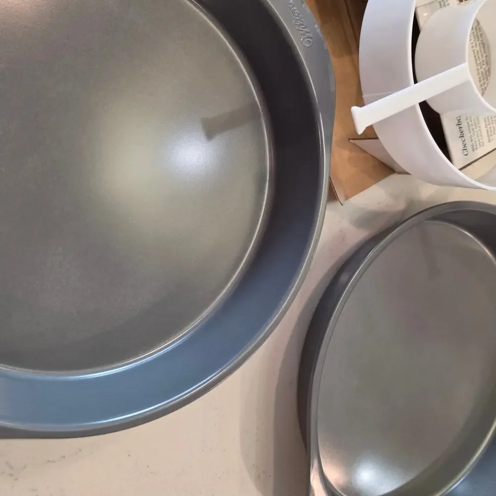 Wilton Round Checkerboard Cake Pan Set, 4-Piece, Steel